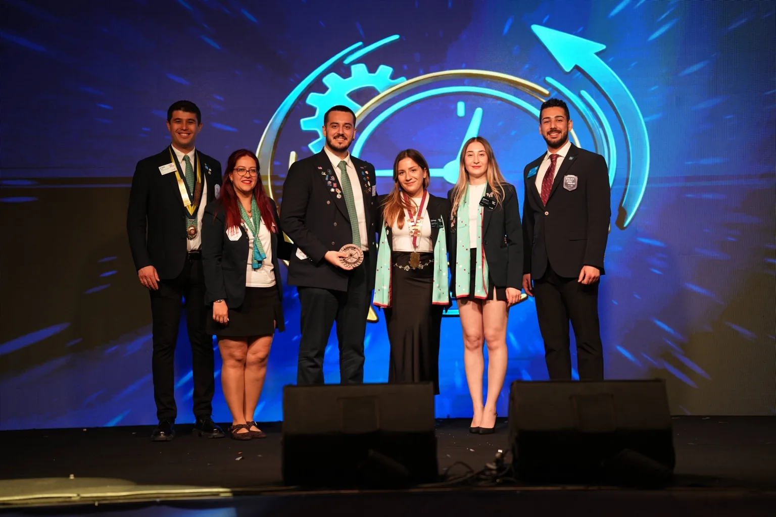 Ege Rotaract Kulübü galeri fotoğrafı 4
